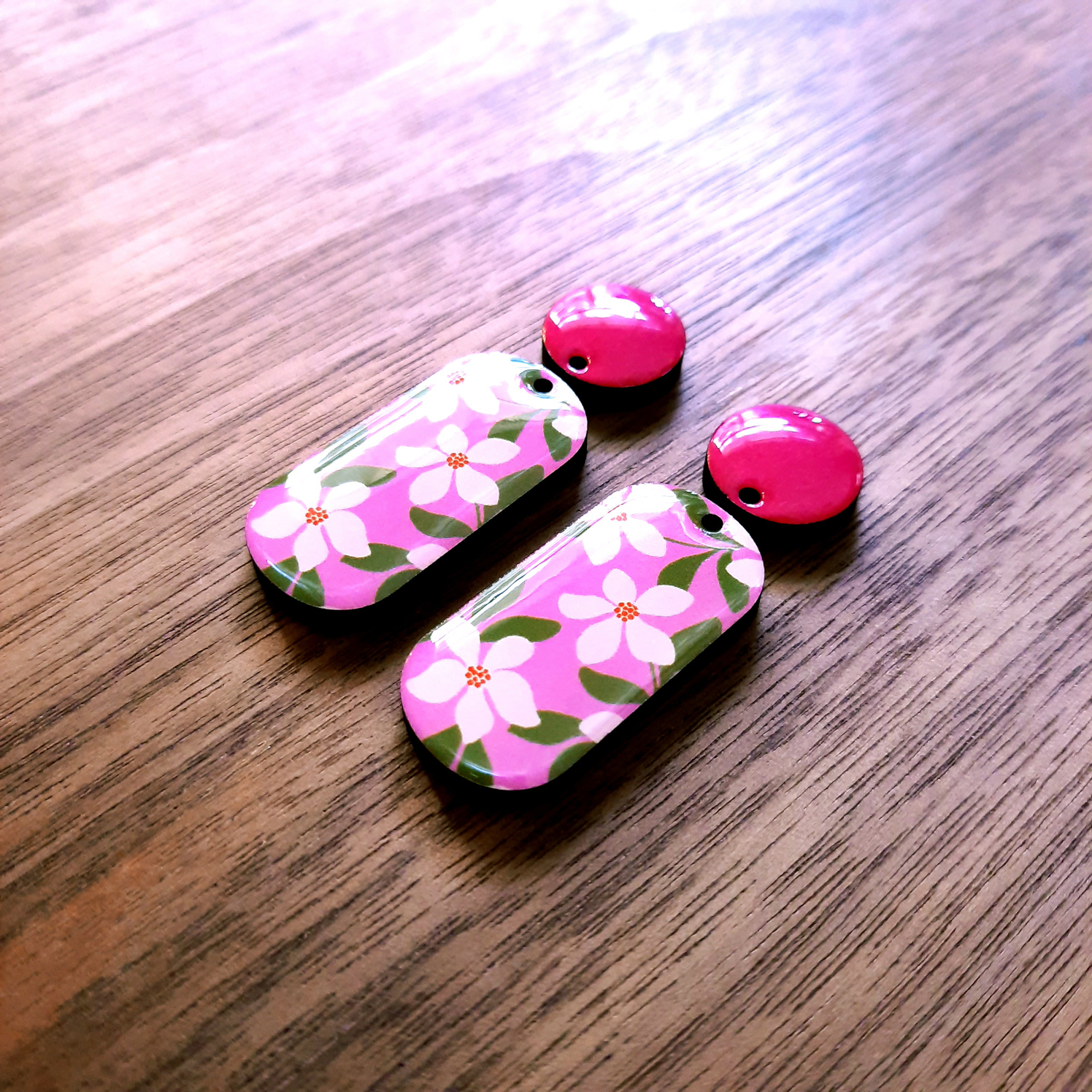Pink_With_White_Flowers_Epoxy_Earrings_2