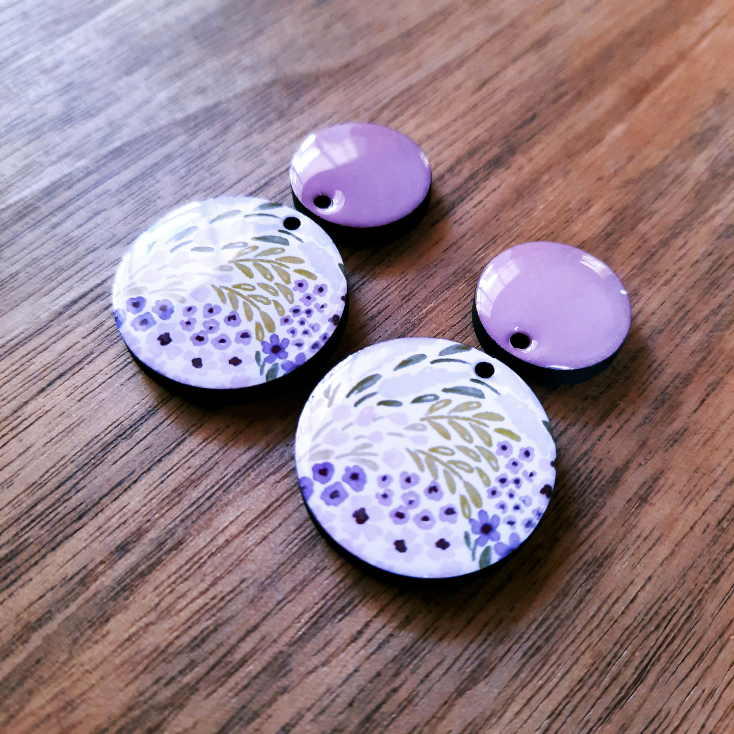 24mm_Light_Purple_Floral_Epoxy_Earring_Set2